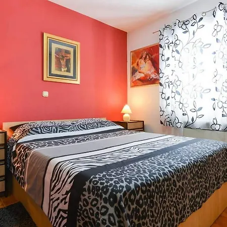 With A Parking Space - Mulo, Zadar - 13067 Врси